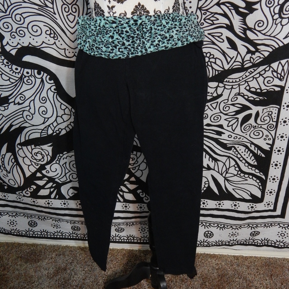 SO blue leopard  yoga pants